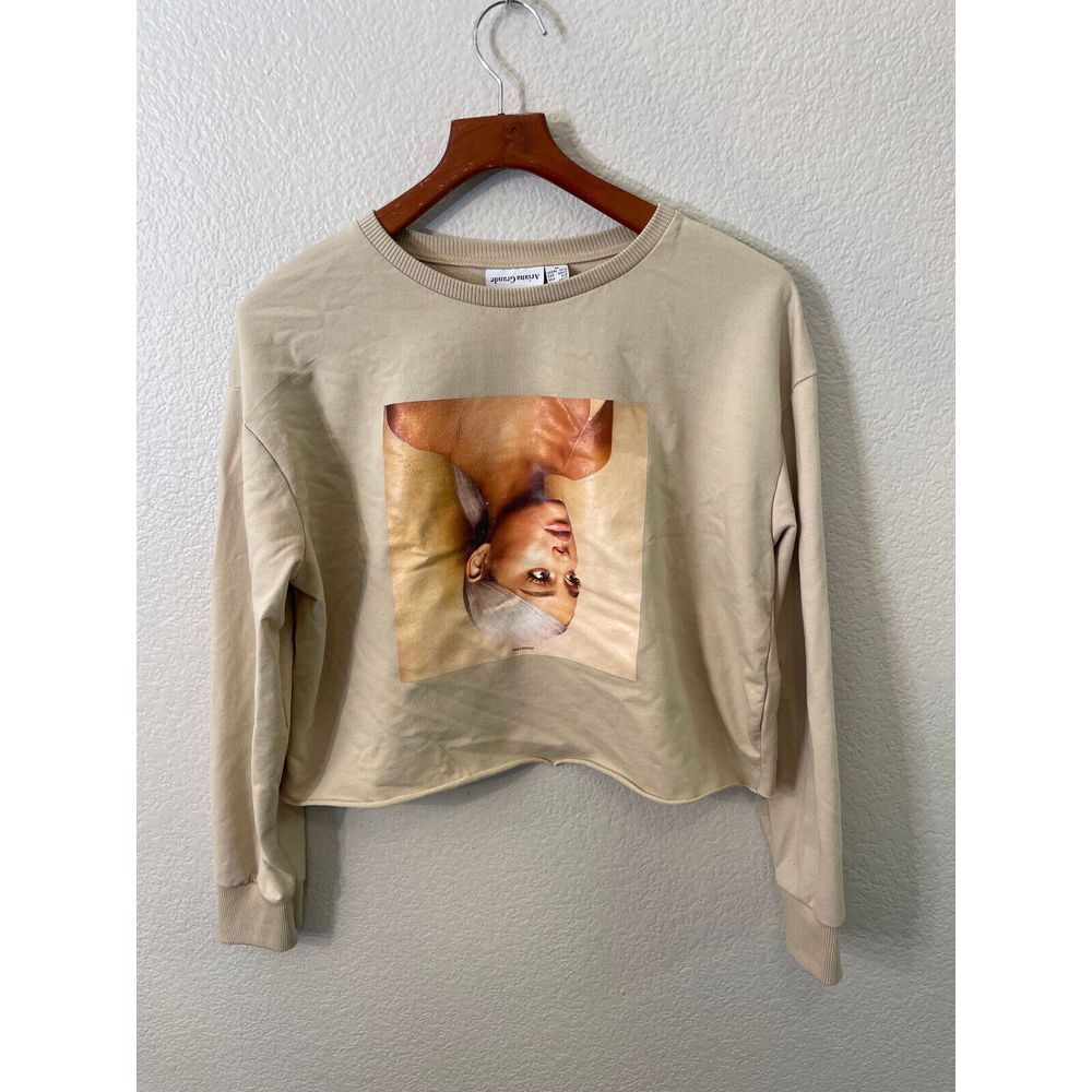 Ariana Grande Sweetener Tour Cropped Customized Sweatshirt Womens Medium Beige